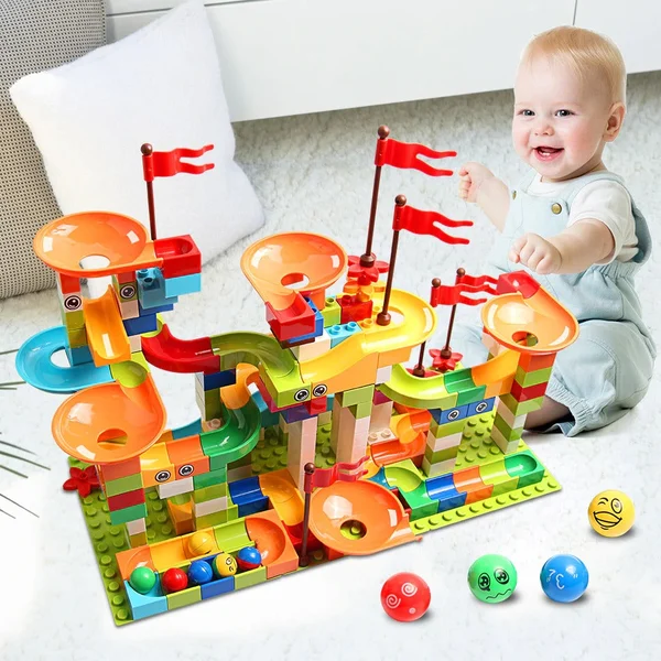 Children's pinball building toy