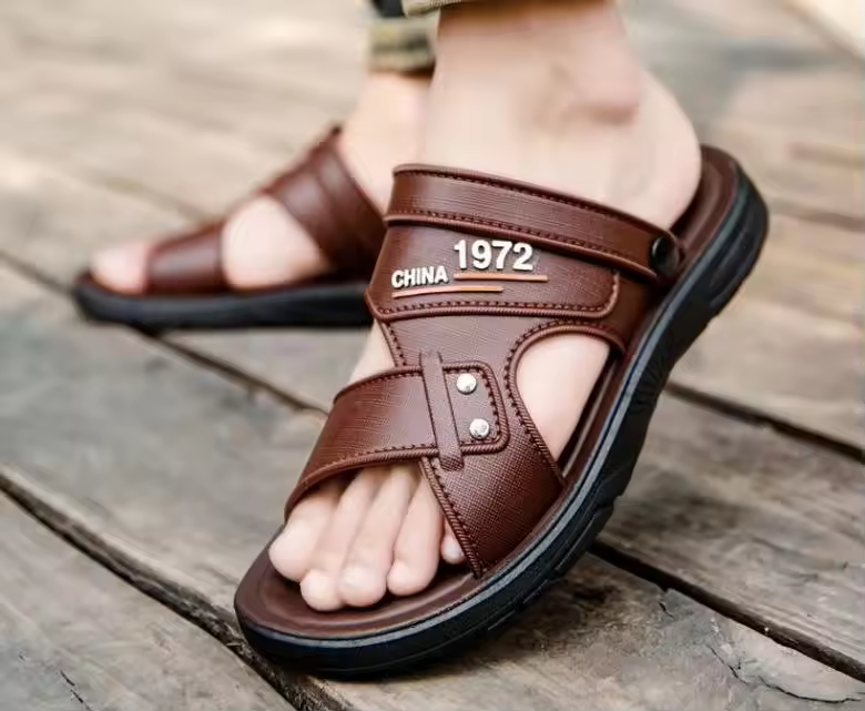 Men's leather casual beach sandals